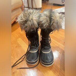 SOREL Women's Joan of Arctic Waterproof Winter Boots